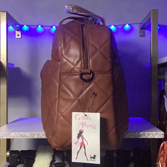 FLASH SALE!🔥
GG Overnight Travel Bag w/Shoulder Strap NWT - Picture 2 of 5